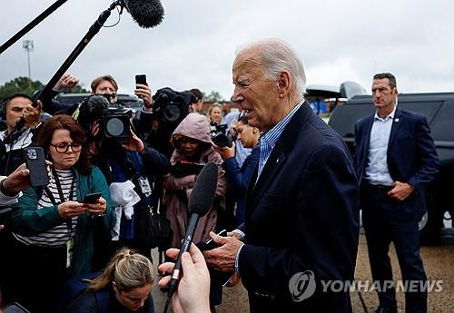 이스라엘, 이란 석유 시설 타격하나…바이든 